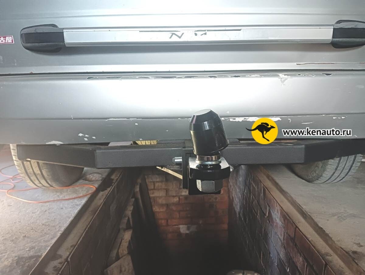 Быстросъёмный Фаркоп Halty для Toyota Lite Ace Noah (Mk.I) 1996-2001 / Toyota Town Ace Noah (Mk.V) 1996-2001 / Toyota Lite Ace (Mk.V) 1996-2007 / Toyota Town Ace 1996-2007 (Mk.III кроме Road Tourer) / Daihatsu Delta 1996-2001 Шар Е фото 7