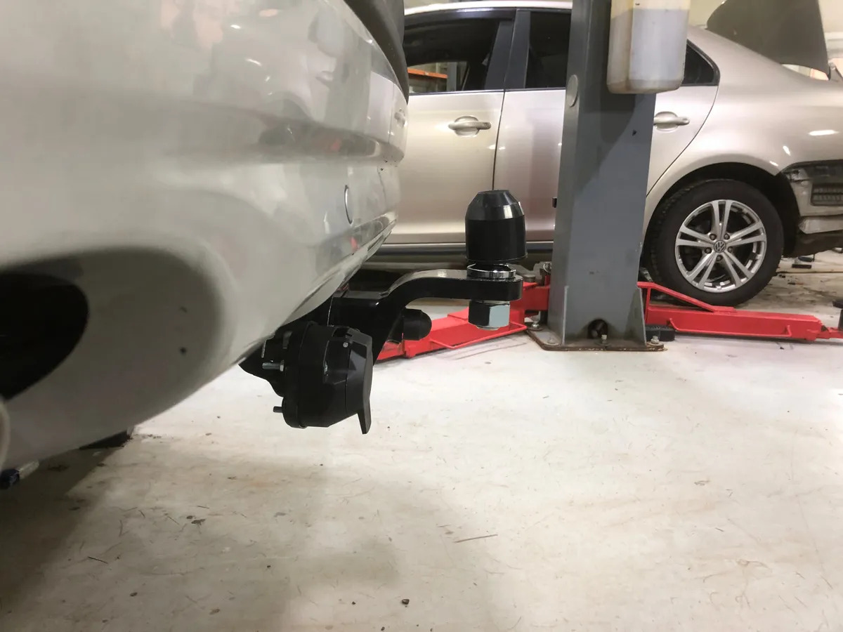 Быстросъёмный фаркоп TowRus с системой антистук для Volvo XC60 (Mk.I) 2008-2017 /  Volvo XC70 (Mk.III) 2007-2016  Шар Е фото 8