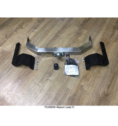 Фаркоп ТСС с накладкой с надписью Toyota для Toyota Land Cruiser 200 Executive/Executive Lounge 2016-2021, Toyota Land Cruiser 200 TRD 2019-2021   фото 4