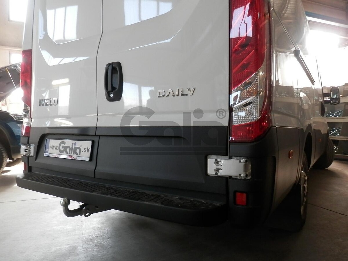 Оцинкованный фаркоп GALIA для Iveco Daily фургон/шасси 1999-2014, 2014- Шар А фото 7