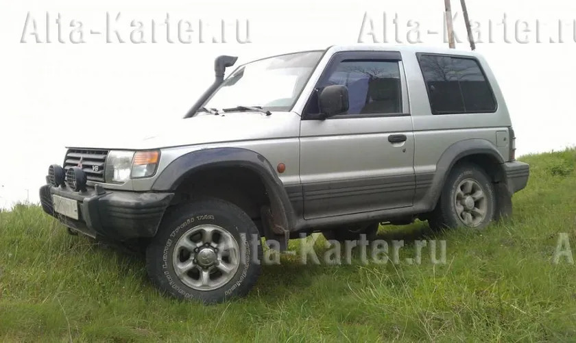 Дефлекторы Cobra Tuning для окон Mitsubishi Pajero II 3-дв. 1991-2000 с хромированным молдингом фото 2