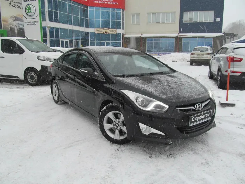 Дефлекторы Cobra Tuning для окон (c хром. молдингом) Hyundai i40 седан 2011-2019