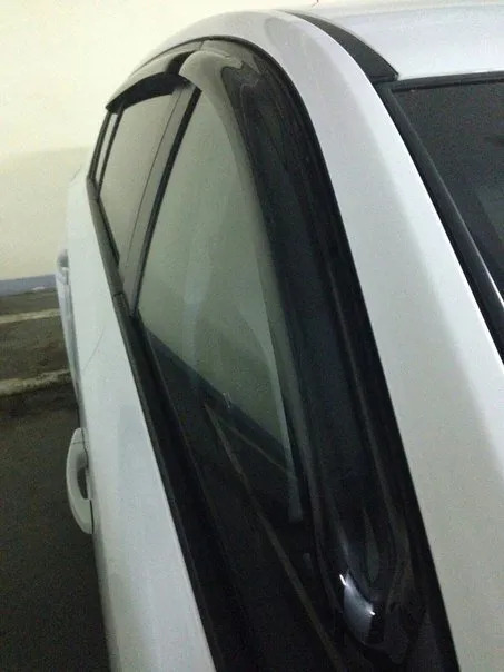 Дефлекторы SIM для окон Chevrolet Cruze xэтчбек 2009-2015