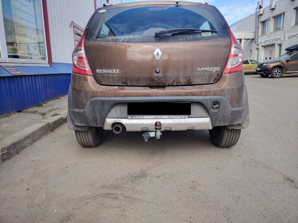 Фаркоп АвтоСтандарт с оцинкованным шаром для Renault Sandero Stepway (Mk.I) 2009-2014 Шар А фото 5