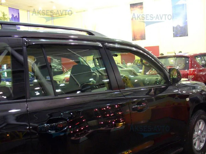 Дефлекторы SIM для окон с серебристой окантовкой Toyota Land Cruiser 200 рестайлинг 2015-2021 фото 3