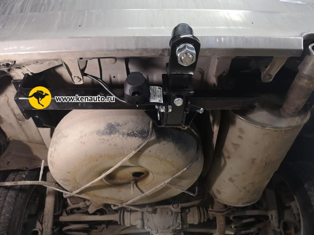 Быстросъёмный фаркоп Halty для Toyota Alphard H10 (Mk.I) 2002-2008 Шар Е фото 8