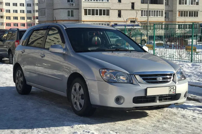 Дефлекторы окон Сobra для Kia Cerato I хэтчбек 2004-2008 фото 2