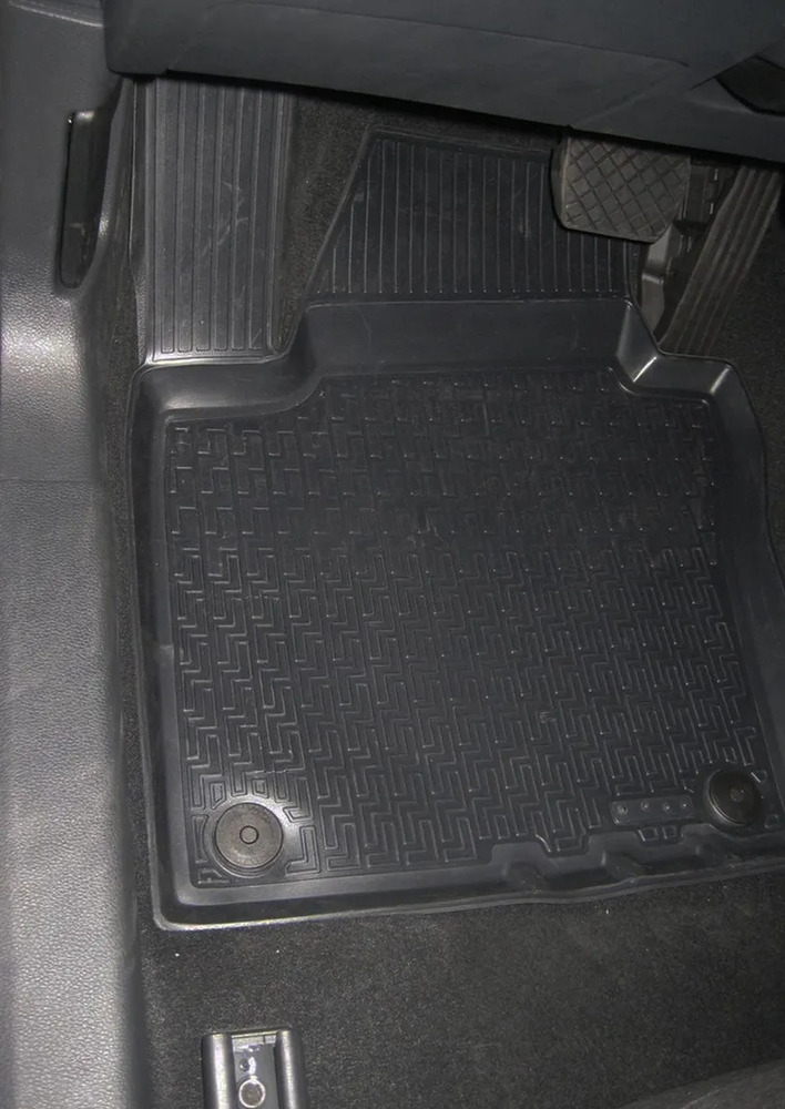 Комплект ковриков Rival для салона и багажника Volkswagen Jetta VI седан 2010-2018 фото 2