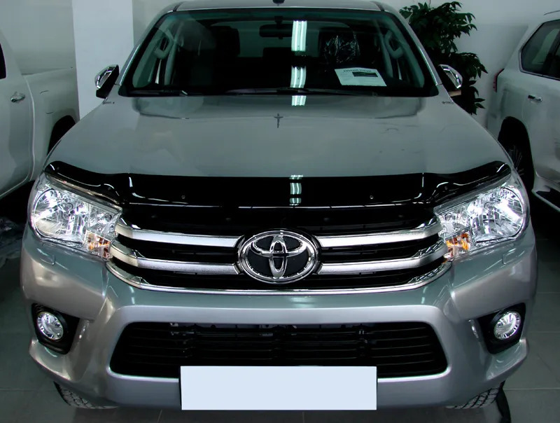 Дефлектор SIM для капота Toyota Hilux VIII 2015-2020 фото 2
