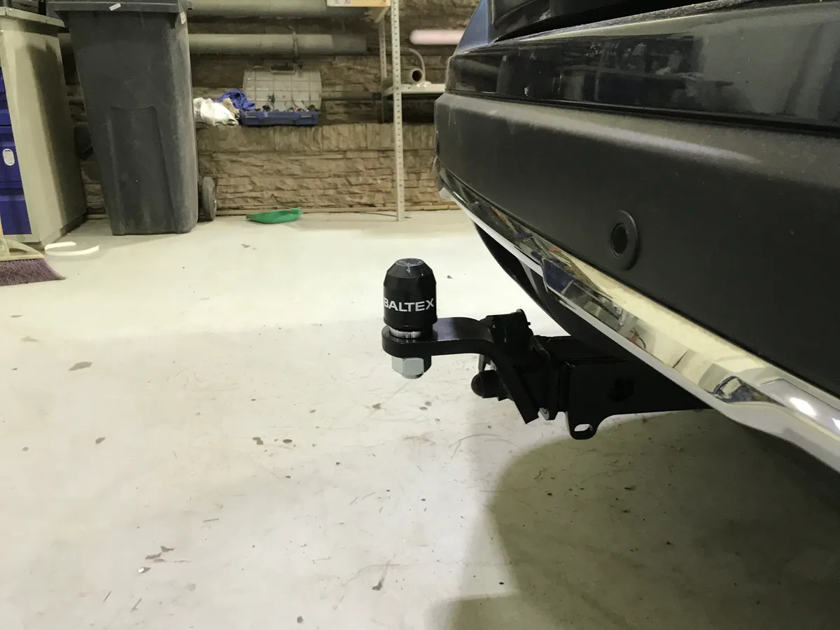 Фаркоп TowRus для Nissan X-Trail (Mk.III) T32 2014-2022 Шар Е с антистуком фото 4