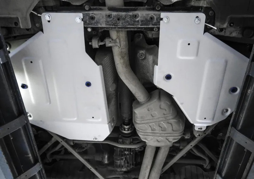 Защита алюминиевая Rival для топливного бака Audi Q7 II 2015-2020 2020-2022 фото 2